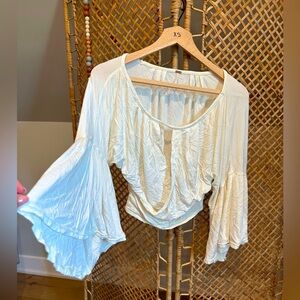 Free people flowy long sleeve bell sleeves